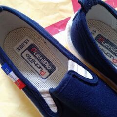 【美品】スニーカーでも室内履きでも！　15.0の画像