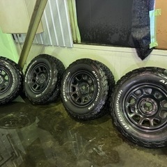 車のパーツ タイヤ、ホイール
