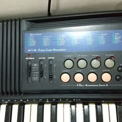 カシオキーボードCT-657＋初心者向けピアノレッスン本（DVD付）の画像