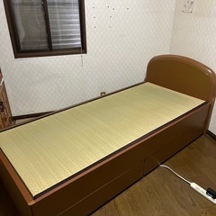 ダブルベッド　シングルベッド