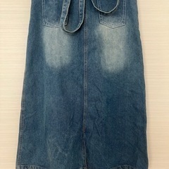 デニムスカートの画像