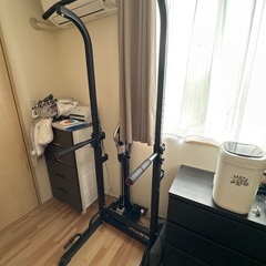 懸垂マシン(トレーニング・ぶら下がり健康機)