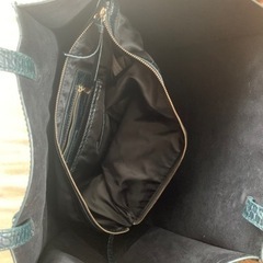 美品 革素材トートバッグの画像