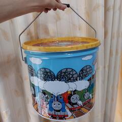 機関車トーマス　金属　缶の画像