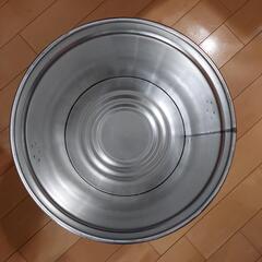 機関車トーマス　金属　缶の画像