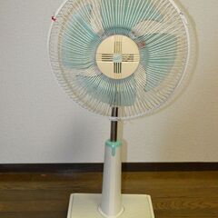 ◇昭和レトロ！　東芝 扇風機　羽径φ28センチ　実働！
