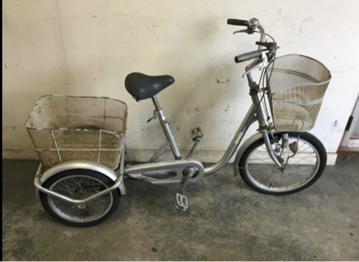 574● ⑤岐阜発　M.CLUB 大人用三輪車 自転車/前二輪/走行確認/サビ有り/キズ有り スイング有り スイングロック付き 現状品　R4.9/12