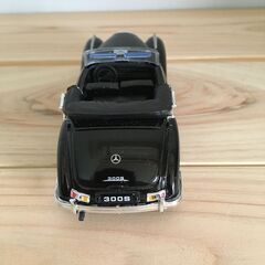 ミニカー　1955年メルセデス・ベンツ　３００Sの画像