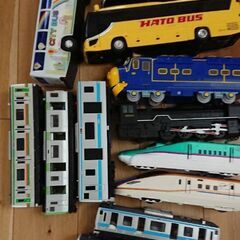 [中古] 音が鳴る子供向け乗り物玩具 