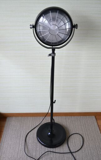 値下げ！！IKEA イケア SVARTNORA スヴァルトノーラ フロアランプ, ブラック