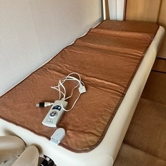 サロン用、ヒートマット（下マット）2枚売ります。→値下げしました。