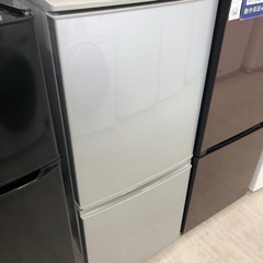 安心の6ヶ月保証付！！SHARP 2ドア冷蔵庫 2017年製 137L【トレファク堺福田店】