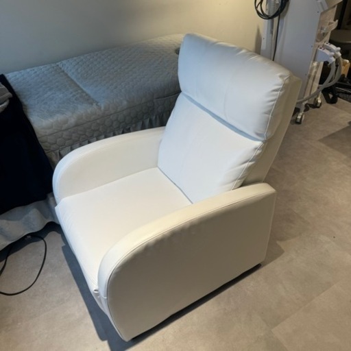 リクライニングチェア