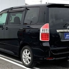【ローン審査通過率95％！ローンお任せください！】トヨタ ノア 　Ｓｉの画像