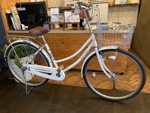 【前後タイヤ・後輪チューブ新品！】 LEDオートライト　26インチ自転車　ホワイト