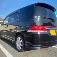 特別仕様車☆月々1.1万円〜分割払い可❗️車検2年付き！大人気☆HONDA ステップワゴン☆HDDナビ付き☆DVD見れます☆ETC付き☆バックカメラ付き☆両側電動スライドドア☆ドライブレコーダー付きのフル装備☆車内広々三列シート‼️の画像