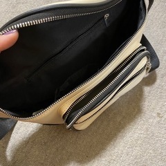 ショルダーバッグの画像