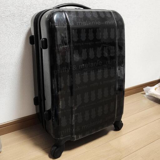 キャリーケース　ミッフィー柄　黒　スーツケース　トラベルトランク　旅行バッグ　アタッシュ　靴