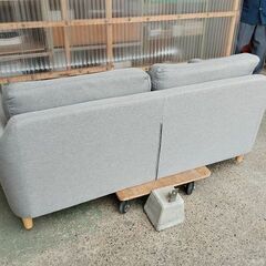 グレー布張り　２人掛けソファー『中古美品』の画像