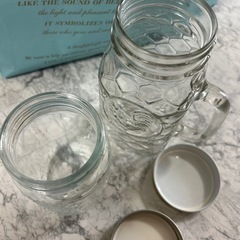 スムージーコップ　持ち手付き ガラスコップ　瓶　🫙　小物入れにも　定価300円と鶏の方はアンティークショップで1500円ぐらいしましたの画像