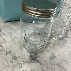 スムージーコップ　持ち手付き ガラスコップ　瓶　🫙　小物入れにも　定価300円と鶏の方はアンティークショップで1500円ぐらいしましたの画像