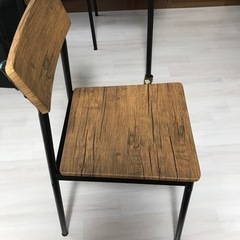 ダイニングチェア　二脚　茶色