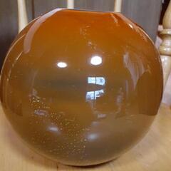 花瓶　丸い　花器　家具 花瓶の画像