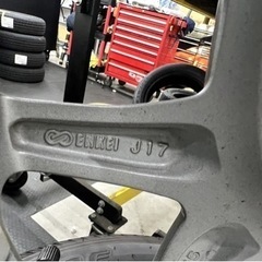 車のパーツ タイヤ、ホイールの画像