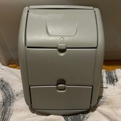車純正部品