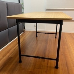 IKEAダイニング+椅子4脚セットの画像