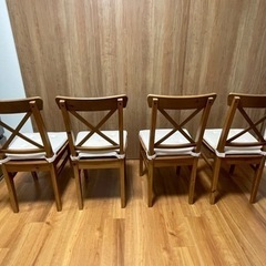 IKEAダイニング+椅子4脚セットの画像