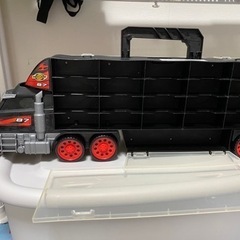 トイザらス　トラックキャリーケースの画像