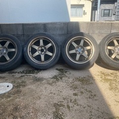 車のパーツ タイヤ、ホイール