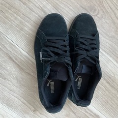 PUMA スニーカー　23.5センチ