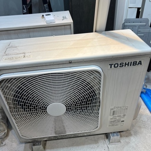 【16日引取り限定】大型エアコン