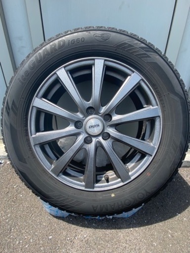 車のパーツ タイヤ、ホイール