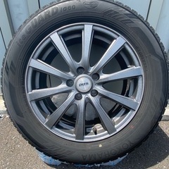 車のパーツ タイヤ、ホイール