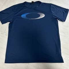 11.オークリー　メンズTシャツ