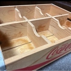 ワインボックスとコカコーラの画像