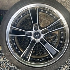 車のパーツ タイヤ、ホイール