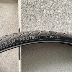自転車タイヤ　28x700c 