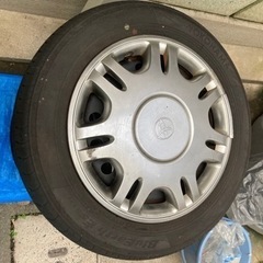 車のパーツ タイヤ、ホイールの画像
