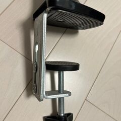 モニターアームの画像