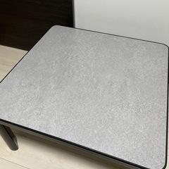 家具　机　綺麗な状態　コタツ布団付き　の画像