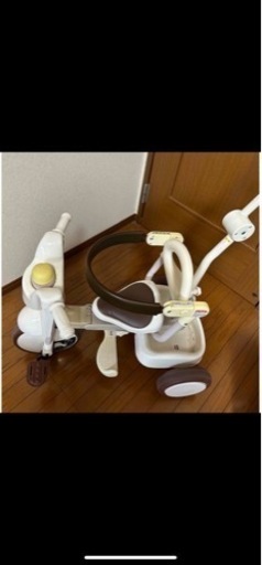 iimo 三輪車　ジェントルホワイト