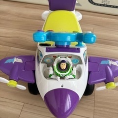 ディズニー 飛行機型 ライドオン 乗用玩具