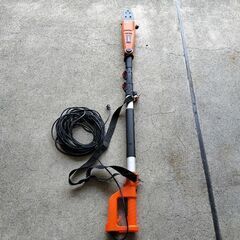 【中古品】YARD FORCE ヤードフォース YF5299 高枝切り電動チェーンソーの画像