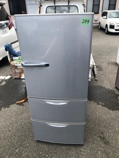 NO 249  福岡市内配送設置無料✨  AQR-271D-S 冷蔵庫 ブライトシルバー [272L /3ドア /右開きタイプ]