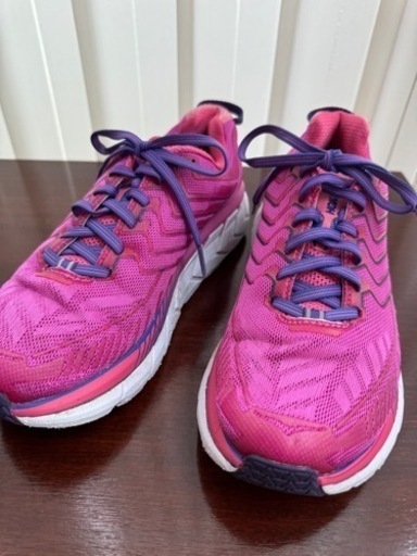 HOKA oneone 24.0ランニングシューズ