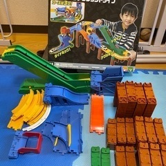 トミカ　ダイナミックアクションドライブ